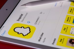 Snapchat's Innovative "Footsteps" Feature: A New Era of Travel Tracking 2 Snapchat's Innovative "Footsteps" Feature: A New Era of Travel Tracking