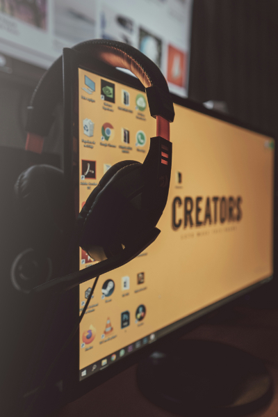 The Rise of Global Content Consumption: IMAX and AI Localization 1 The Rise of Global Content Consumption: IMAX and AI Localization